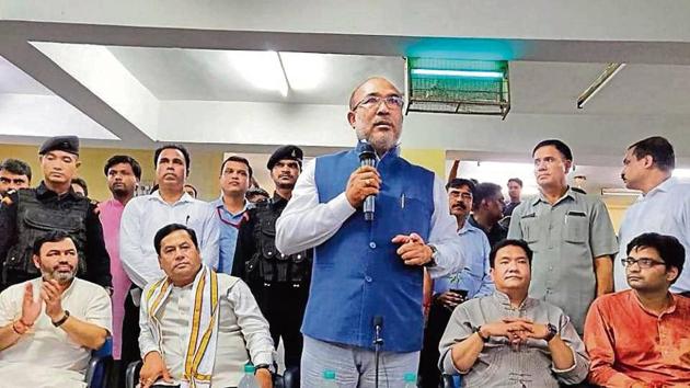 Manipur CM N Biren Singh tweeted this photo of him addressing students at JNU. Also seen are Assam CM Sarbananda Sonowal (second from left) and Arunachal CM Pema Khandu (second from right).(Photo credit: Twitter / @NBirenSingh)