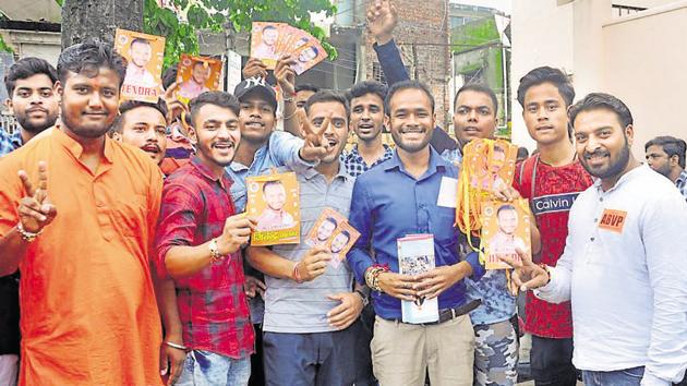 Students campaigning for the students union elections. According to DAV PG college officials, women comprise almost half the strength of the college. Despite that, the post of president and general secretary is generally bagged by male candidates.(HT Photo) Students campaigning for the students union elections. According to DAV PG college officials, women comprise almost half the strength of the college. Despite that, the post of president and general secretary is generally bagged by male candidates.(HT Photo)