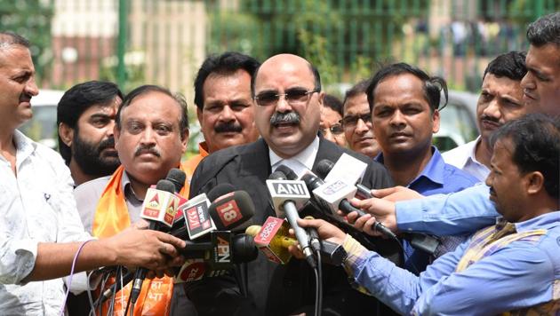 Advocate Barun Kumar Sinha speaks to the media about Article 35A. The Supreme Court put off hearing petitions against the Constitution’s Article 35A to January after the Centre and the Jammu and Kashmir government argued that it could lead to a law and order situation in the state ahead of the coming panchayat and local body elections. (Sushil Kumar / HT Photo)