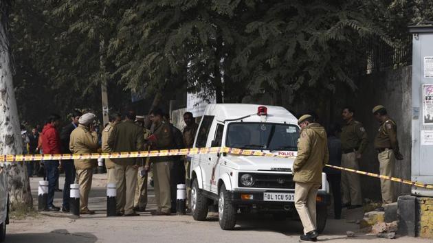 Delhi Police personnel carried out investigation after a dead body was found at Deen Dayal Upadhyay Marg, near ITO, in New Delhi, India, on Sunday, January 24, 2016. (Photo by Arun Sharma / Hindustan Times) (HT FIle Photo) Delhi Police personnel carried out investigation after a dead body was found at Deen Dayal Upadhyay Marg, near ITO, in New Delhi, India, on Sunday, January 24, 2016. (Photo by Arun Sharma / Hindustan Times) (HT FIle Photo)
