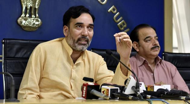 Delhi’s development minister Gopal Rai (L) said the 100 projects including construction of roads would be implemented in two months. (HT File Photo) Delhi’s development minister Gopal Rai (L) said the 100 projects including construction of roads would be implemented in two months. (HT File Photo)