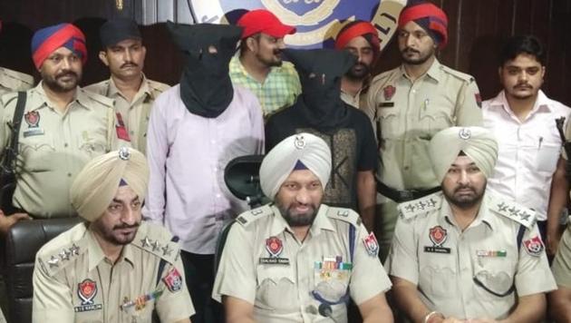 Those arrested have been identified as Supinder Singh, 27 and Yadwinder Singh, 37 of Rampur village in Amritsar.(HT Photo)
