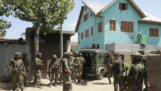Security forces started a massive search operation on Monday in around two dozen villages of Jammu and Kashmir’s Pulwama district, police said. The operation began following reports about the presence of militants in the villages of Putrigam, Rohmu, Rajpora, Matrigam, Goosu, Frasipora and others. (Waseem Andrabi / HT File) Security forces started a massive search operation on Monday in around two dozen villages of Jammu and Kashmir’s Pulwama district, police said. The operation began following reports about the presence of militants in the villages of Putrigam, Rohmu, Rajpora, Matrigam, Goosu, Frasipora and others. (Waseem Andrabi / HT File)