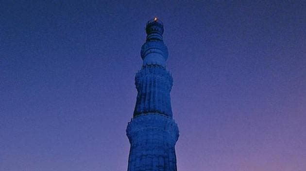 In 2014, the Qutub Minar was illuminated in blue as a part of Blue Monument Delhi campaign. Currently, the monument remains open for night viewing till 10pm.(Subrata Biswas/HT Archives)
