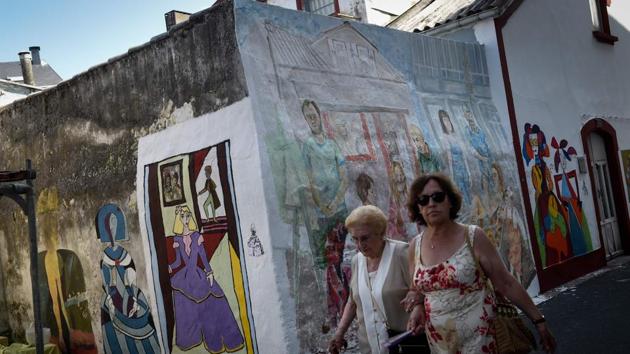 It was a spontaneous protest begging authorities to do something in the industrial town of Ferrol, dubbed Spain’s Detroit for its shrinking population. His friends joined in. As the years passed, so did artists from as far as Taiwan and before he knew it, Hermida had created an urban art festival that has helped breathe life into the neighbourhood, attracting visitors and residents. (Miguel Riopa / AFP) It was a spontaneous protest begging authorities to do something in the industrial town of Ferrol, dubbed Spain’s Detroit for its shrinking population. His friends joined in. As the years passed, so did artists from as far as Taiwan and before he knew it, Hermida had created an urban art festival that has helped breathe life into the neighbourhood, attracting visitors and residents. (Miguel Riopa / AFP)