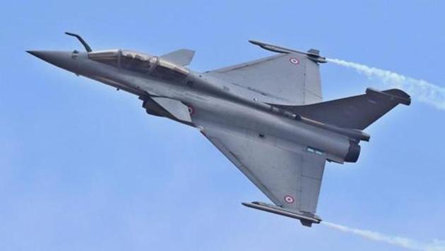 A Rafale fighter aircraft in flight during the inauguration of the 11th biennial edition of AERO INDIA 2017 at Yelahanka Air base in Bengaluru in 2017. (PTI File Photo) A Rafale fighter aircraft in flight during the inauguration of the 11th biennial edition of AERO INDIA 2017 at Yelahanka Air base in Bengaluru in 2017. (PTI File Photo)