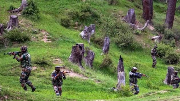 The army’s surgical strikes in the early hours of September 29, 2016 was a response to an attack on an army base in Kashmir’s Uri on September 18 in which 19 soldiers were killed. India blames the attack on militants who crossed over from Pakistani territory.(HT File Photo)
