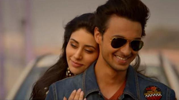 Loveratri stars Aayush Sharma and Warina Hussain in the lead roles.