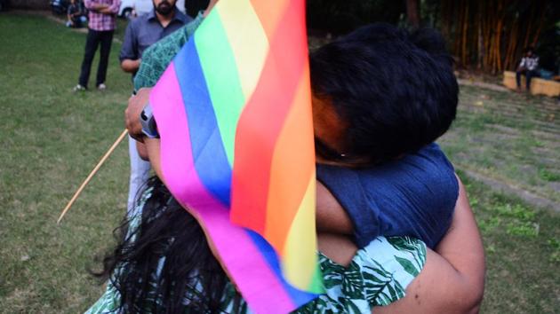 Members of LGBT community celebrate after the Supreme court's verdict which struck which stuck down on the British-era section 377 of the penal code that penalised people for their sexual orientation and ordered that gay sex among consenting adults is not an offence in Pune, India, on Thursday, September 6, 2018.(Shankar Narayan/HT PHOTO)