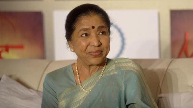 Legendary singer Asha Bhosle turns 85 today.(Prodip Guha/ HT Photo)