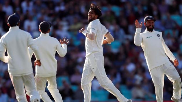 India's Ishant Sharma (C) celebrates the wicket of England's Moeen Ali.(REUTERS) India's Ishant Sharma (C) celebrates the wicket of England's Moeen Ali.(REUTERS)