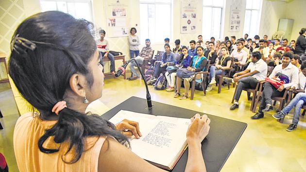 The first meeting of the poetry cell of Abasaheb Garware college was held on Thursday.(SANKET WANKHADE/ HT PHOTO)