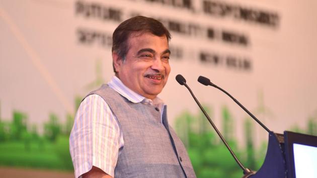 Nitin Gadkari said the segment offers huge potential and air-conditioned buses could easily be run on electricity or biofuel on routes like Ludhiana-Delhi and Jaipur-Delhi. (HT Photo) Nitin Gadkari said the segment offers huge potential and air-conditioned buses could easily be run on electricity or biofuel on routes like Ludhiana-Delhi and Jaipur-Delhi. (HT Photo)