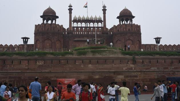 Two alleged operatives of the Islamic State in Jammu & Kashmir (ISJK) have been arrested in Delhi near the Red Fort area by the special cell, police said Friday. Sources said the two suspects are residents of Kashmir’s Shopian, identified as Parwez Rashid and Jamshed Jahoor. (Burhaan Kinu / HT File) Two alleged operatives of the Islamic State in Jammu & Kashmir (ISJK) have been arrested in Delhi near the Red Fort area by the special cell, police said Friday. Sources said the two suspects are residents of Kashmir’s Shopian, identified as Parwez Rashid and Jamshed Jahoor. (Burhaan Kinu / HT File)