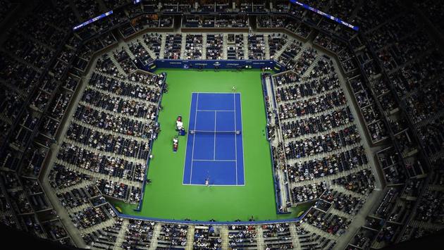 Spain’s Carla Suarez Navarro serves to US Madison Keys during their Women’s Singles Quarter-Finals match at the 2018 US Open at the USTA Billie Jean King National Tennis Center in New York. (Eduardo Munoz Alvarez / AFP) Spain’s Carla Suarez Navarro serves to US Madison Keys during their Women’s Singles Quarter-Finals match at the 2018 US Open at the USTA Billie Jean King National Tennis Center in New York. (Eduardo Munoz Alvarez / AFP)