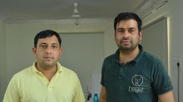 Economic Offences wing of the Cyberabad police arrested two key suspects -- Radhe Shyam and Surender Singh, belonging to Hissar in Haryana and seized Rs 200 crore from them. (HT Photo) Economic Offences wing of the Cyberabad police arrested two key suspects -- Radhe Shyam and Surender Singh, belonging to Hissar in Haryana and seized Rs 200 crore from them. (HT Photo)