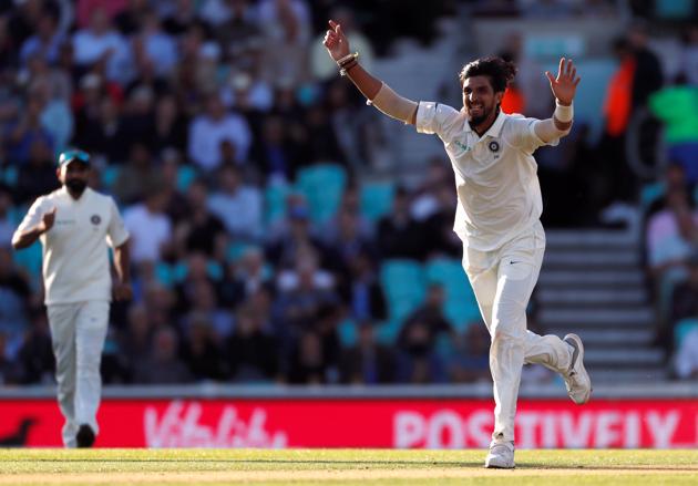 Ishant Sharma struck late in the day to hand India the advantage. England collapsed towards the fag end of the day (REUTERS) 