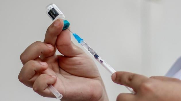 As many as 2.15 lakh children of 1,485 schools in the district will be covered under the MR vaccination drive.(AFP Representative Photo) As many as 2.15 lakh children of 1,485 schools in the district will be covered under the MR vaccination drive.(AFP Representative Photo)