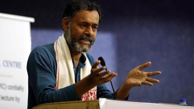 Yogendra Yadav has alleged he was manhandled by police in Tamil Nadu. (Rahul Raut/HT File Photo) Yogendra Yadav has alleged he was manhandled by police in Tamil Nadu. (Rahul Raut/HT File Photo)