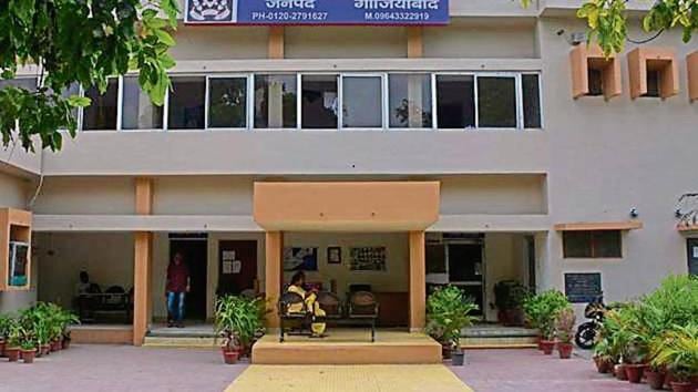 The Sihani Gate police said the boys had stolen jewellery and ₹9 lakh in cash from a Khurja temple complex in July. (HT File) The Sihani Gate police said the boys had stolen jewellery and ₹9 lakh in cash from a Khurja temple complex in July. (HT File)