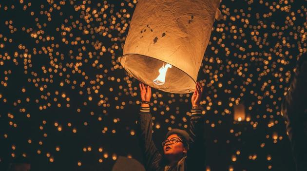 During the Yi Peng or Lantern Festival in Thailand, you can view hundreds of lanterns being released in the sky which makes for a surreal sight. It is symbolic of letting go of misfortune. (unsplash) During the Yi Peng or Lantern Festival in Thailand, you can view hundreds of lanterns being released in the sky which makes for a surreal sight. It is symbolic of letting go of misfortune. (unsplash)