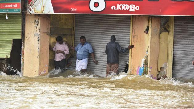 Over 370 people were killed in the floods. (Raj K Raj/ HT Photo) Over 370 people were killed in the floods. (Raj K Raj/ HT Photo)