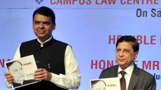 (From left) Maharashtra Chief Minister Devendra Fadnavis and Chief Justice of India Dipak Misra at the inauguration of Dr Patangrao Kadam Memorial Public Lecture Series in Pune on Saturday. (HT Photo) (From left) Maharashtra Chief Minister Devendra Fadnavis and Chief Justice of India Dipak Misra at the inauguration of Dr Patangrao Kadam Memorial Public Lecture Series in Pune on Saturday. (HT Photo)