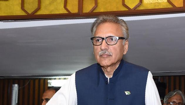 Leader of ruling Pakistan Tehreek-e-Insaf (PTI) Arif Alvi casts his ballot during the president election at the National Assembly in Islamabad on September 4. (AFP Photo) Leader of ruling Pakistan Tehreek-e-Insaf (PTI) Arif Alvi casts his ballot during the president election at the National Assembly in Islamabad on September 4. (AFP Photo)