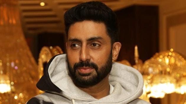 In his compliant, the activist, Gurvinder Singh Chadda, said Sikh tradition has been insulted in the movie. He said in the movie, Abhishek Bachchan is seen removing the turban, handing it to somebody and then smoking.(Amlan Paliwal/IANS) In his compliant, the activist, Gurvinder Singh Chadda, said Sikh tradition has been insulted in the movie. He said in the movie, Abhishek Bachchan is seen removing the turban, handing it to somebody and then smoking.(Amlan Paliwal/IANS)