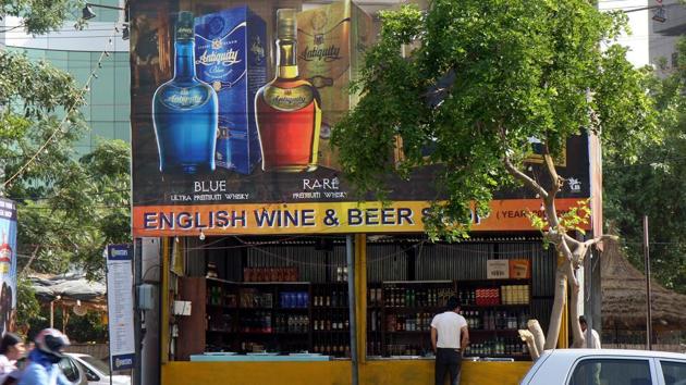 According to the department’s directions, liquor vends will exhibit prominently that consumption of liquor in a public place is punishable with fine and/or imprisonment as provided under Rule 65 of the Delhi Excise Rules, 2010. (Sanjeev Verma/HT Photo) According to the department’s directions, liquor vends will exhibit prominently that consumption of liquor in a public place is punishable with fine and/or imprisonment as provided under Rule 65 of the Delhi Excise Rules, 2010. (Sanjeev Verma/HT Photo)