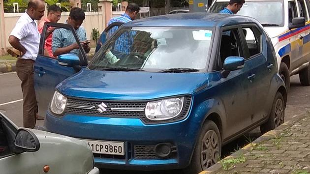 A car with blood stains was found at Sector -11 Kopar Khairane in Navi Mumbai, India, on Friday, September 7, 2018.(Hindustan Times)