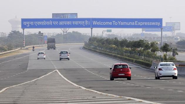 According to the police, the incident took place on August 23 around 8pm, while the duo was on their way from Sonepat, Haryana, to Bulandshahr. (HT File Photo)