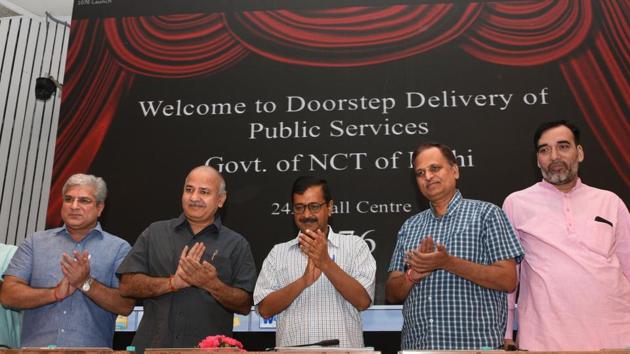 Delhi chief minister Arvind Kejriwal and his cabinet colleagues including deputy CM Manish Sisodia during the launch of doorstep delivery of public services scheme at Delhi Secretariat in New Delhi, on Monday, September 10, 2018. (Arvind Yadav/HT PHOTO) Delhi chief minister Arvind Kejriwal and his cabinet colleagues including deputy CM Manish Sisodia during the launch of doorstep delivery of public services scheme at Delhi Secretariat in New Delhi, on Monday, September 10, 2018. (Arvind Yadav/HT PHOTO)