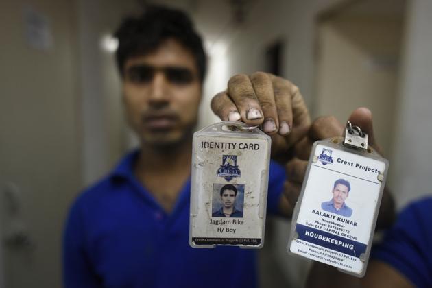 While 24-year-old Kapil Kumar refused to comply with the order, even at the risk of losing his job, 21-year-old Pradeep gave in to “pressure”, but said he was saved by sheer luck.(Burhaan Kinu/HT Photo) While 24-year-old Kapil Kumar refused to comply with the order, even at the risk of losing his job, 21-year-old Pradeep gave in to “pressure”, but said he was saved by sheer luck.(Burhaan Kinu/HT Photo)