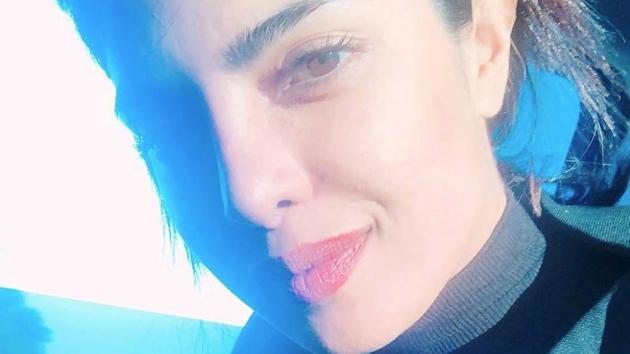 Priyanka Chopra is a seasoned selfie-taker, she once again displayed her selfie skills with a perfect sun-kissed shot of her. (Instagram)