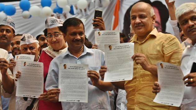 AAP chief and Delhi CM Arvind Kejriwal (centre) with his deputy Manish Sisodia during the inauguration of the Aam Aadmi Party East Delhi Lok Sabha office, at Laxmi Nagar, in New Delhi on August 27, 2018. (Raj K Raj/HT File Photo) AAP chief and Delhi CM Arvind Kejriwal (centre) with his deputy Manish Sisodia during the inauguration of the Aam Aadmi Party East Delhi Lok Sabha office, at Laxmi Nagar, in New Delhi on August 27, 2018. (Raj K Raj/HT File Photo)