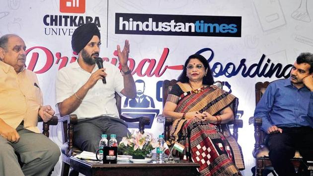 (From left) Independent School Association president HS Mamik, UT director of school education Rubinderjit Singh Brar, Chitkara Education Trust co-founder Madhu Chitkara, and Bulls Eye founder Hirdesh Madan during the Principal-Coordinator Meet organised by Hindustan Times at Hotel Mountview, Sector 10, Chandigarh, on Tuesday.(HT Photo)