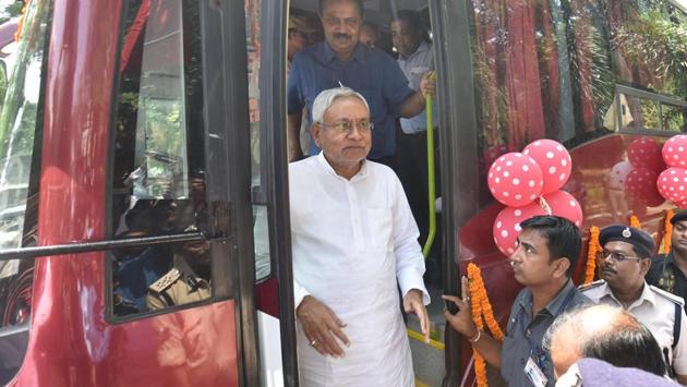 Chief minister Nitish Kumar flagged off the Bihar-Nepal bus service, in Patna on Tuesday.(AP Dube / HT Photo)