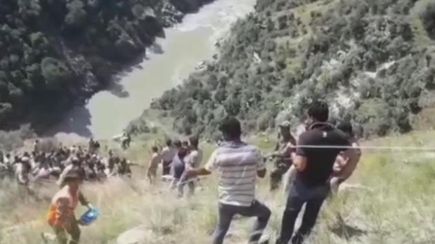 At least 13 people died and 13 others were injured, seven of them seriously after a minibus plunged 300 feet into a deep gorge near the Chenab river in the mountainous Kishtwar district of Jammu and Kashmir on Friday morning. Local people were the first responders to the accident before the police and the army were rushed to the spot to launch rescue operations. (ANI) At least 13 people died and 13 others were injured, seven of them seriously after a minibus plunged 300 feet into a deep gorge near the Chenab river in the mountainous Kishtwar district of Jammu and Kashmir on Friday morning. Local people were the first responders to the accident before the police and the army were rushed to the spot to launch rescue operations. (ANI)