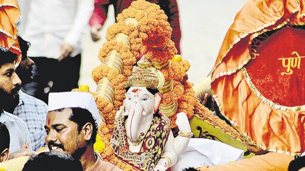 The Kesariwada Ganesh procession on Thursday, completes the ‘manache paanch’, with this mandal tracing its history back to Lokmanya Tilak . (RAVINDRA JOSHI/HT PHOTO) 