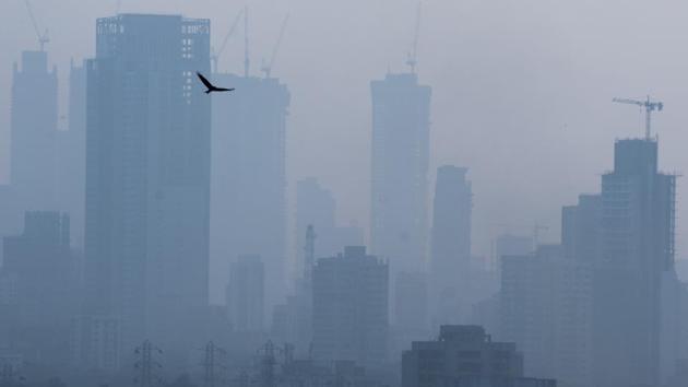 Mumbai's skyline on a smoggy day.(Pratik Chorge/HT File Photo)