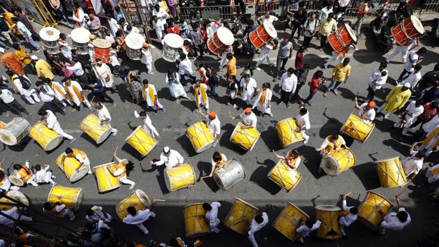 City boasts of 170 dhol tasha pathaks with more than 22,000 participants between the age group of seven and 85 years. (HT PHOTO) 