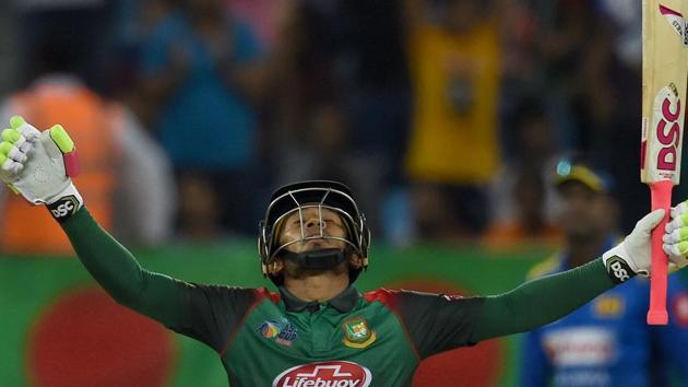 Bangladeshi batsman Mushfiqur Rahim celebrates after scoring 100 runs. (AFP) Bangladeshi batsman Mushfiqur Rahim celebrates after scoring 100 runs. (AFP)