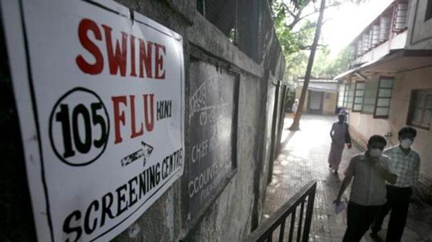 People coming out of the screening centre of Swine flu ward Bhabha Hospital Bandra. (HT File Photo) People coming out of the screening centre of Swine flu ward Bhabha Hospital Bandra. (HT File Photo)