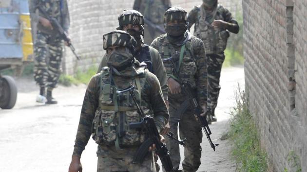 An army man was killed by suspected militants in south Kashmir’s Kulgam district on Monday.(Representative photo)