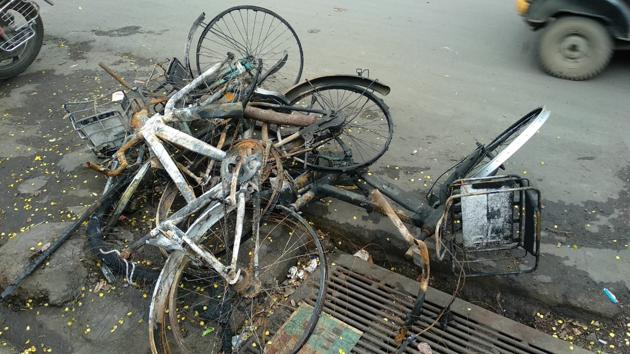 Operators bat for better police action for bicycle vandalism.(HT PHOTO)