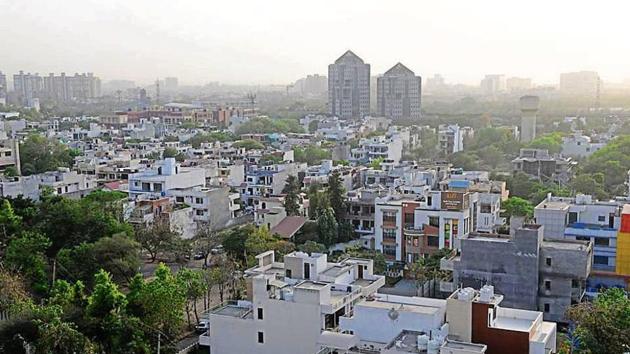 Both Sushant Lok 1 and Palam Vihar have been developed by Ansal Properties and Infrastructure Ltd. Once their maintenance is transferred to the MCG, their infrastructure will improve.(HT File Photo)