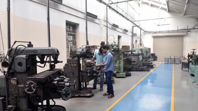 A view of machinery at COEP donated by alumni. (HT PHOTO) A view of machinery at COEP donated by alumni. (HT PHOTO)