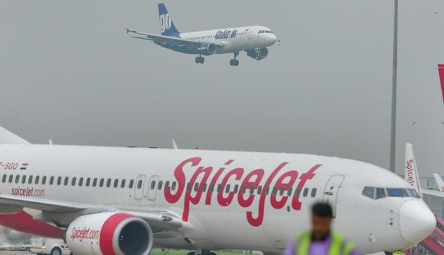 Delhi’s Indira Gandhi International Airport breached the 60 million-mark and handled 63.5 million passengers for the first time in 2017.(PTI File Photo) Delhi’s Indira Gandhi International Airport breached the 60 million-mark and handled 63.5 million passengers for the first time in 2017.(PTI File Photo)