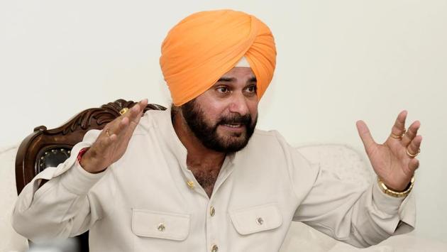 Asserting that his hug to Pakistan’s army chief has been blown out of proportion, Punjab minister Navjot Singh Sidhu targeted the BJP on Wednesday saying it was just a “jhappi” (hug) and “not a Rafale deal.” On Tuesday, Sitharaman said that Sidhu’s gesture of hugging the army chief impacted soldiers back home and asserted that the Punjab minister could have “avoided it.” (Keshav Singh / HT Archive) Asserting that his hug to Pakistan’s army chief has been blown out of proportion, Punjab minister Navjot Singh Sidhu targeted the BJP on Wednesday saying it was just a “jhappi” (hug) and “not a Rafale deal.” On Tuesday, Sitharaman said that Sidhu’s gesture of hugging the army chief impacted soldiers back home and asserted that the Punjab minister could have “avoided it.” (Keshav Singh / HT Archive)